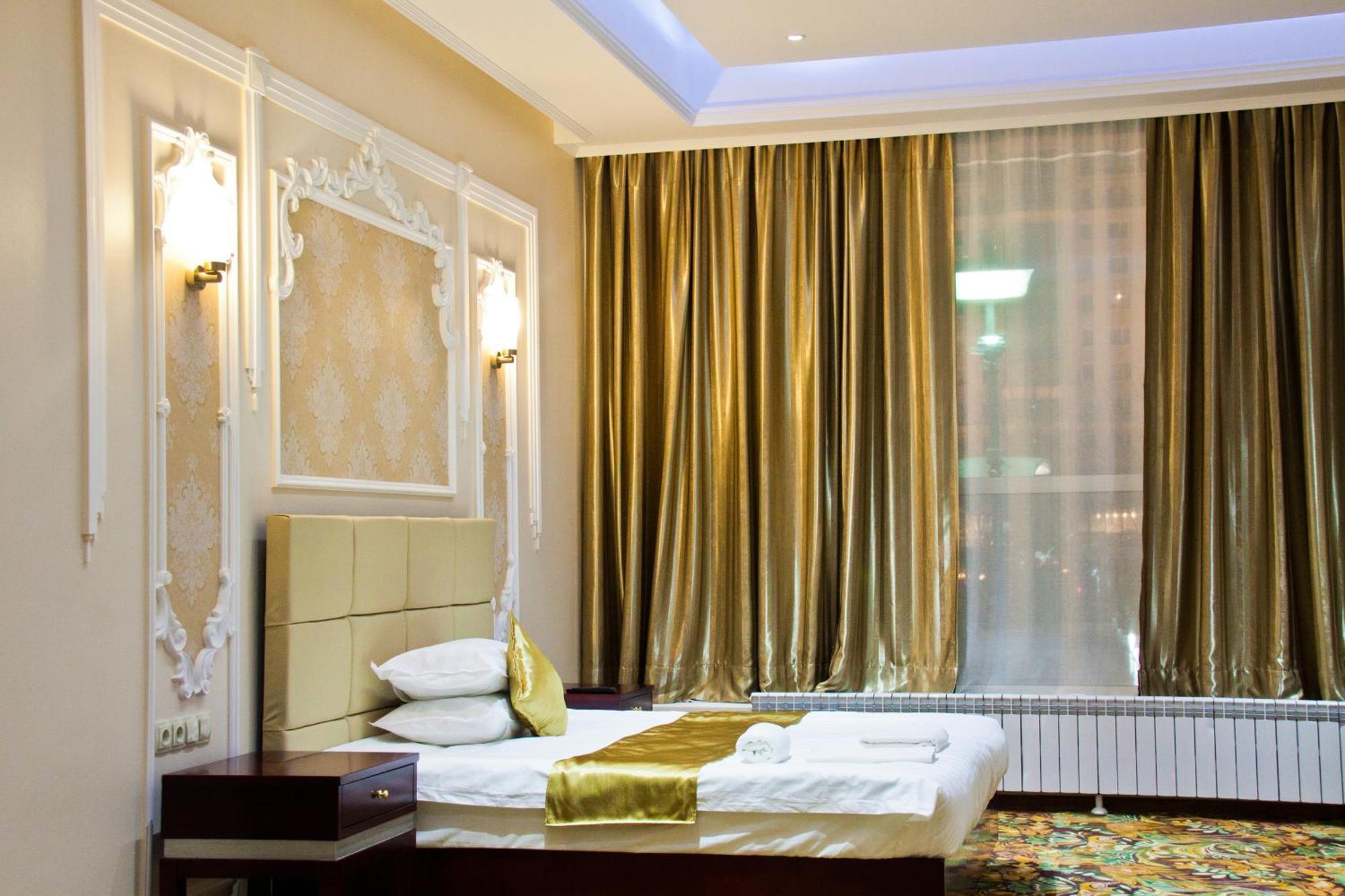 Sky Luxe Hotel Nur-Sultan  Exterior photo