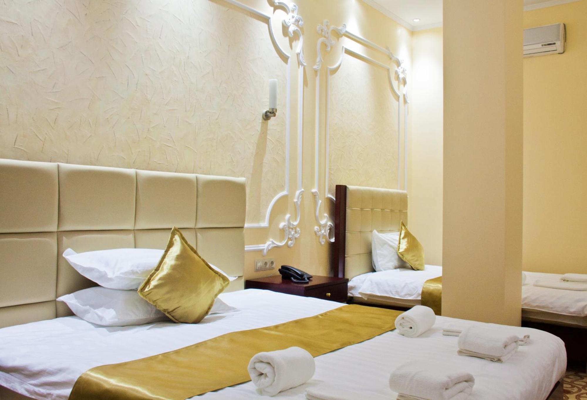 Sky Luxe Hotel Nur-Sultan  Exterior photo