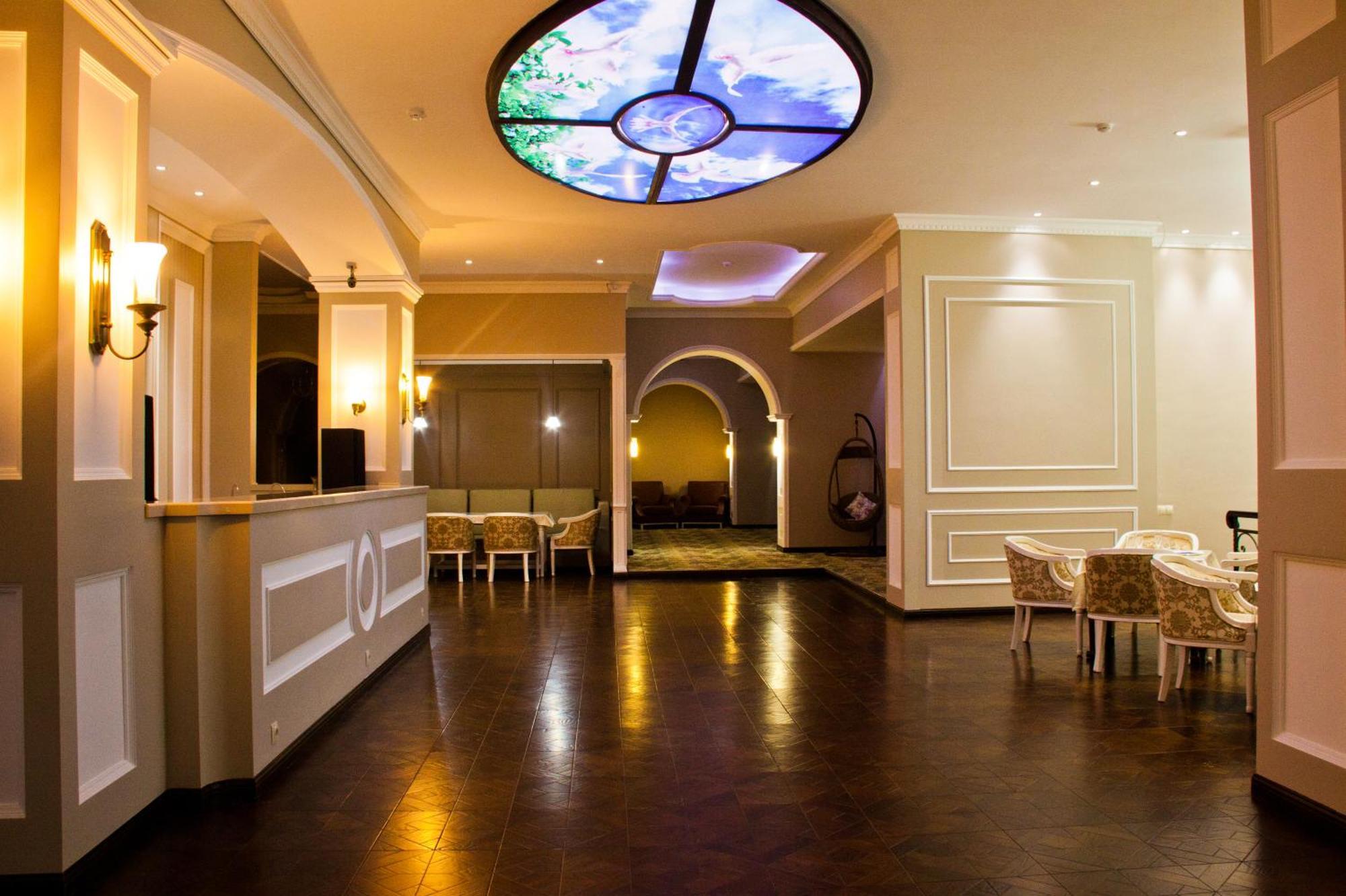 Sky Luxe Hotel Nur-Sultan  Exterior photo